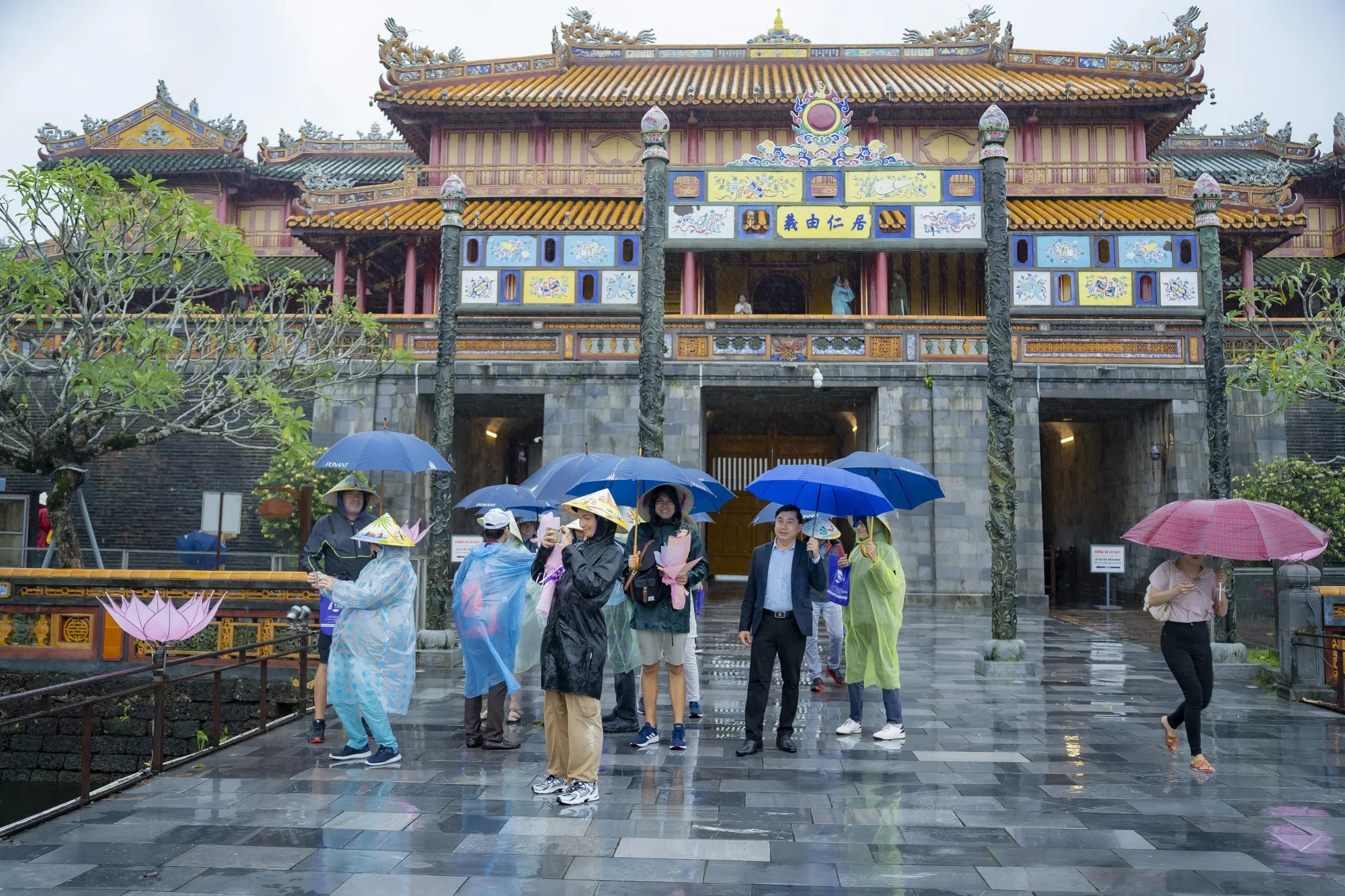 Kinh Nghiệm Tham Quan Và Di Chuyển Tại Khu Mission