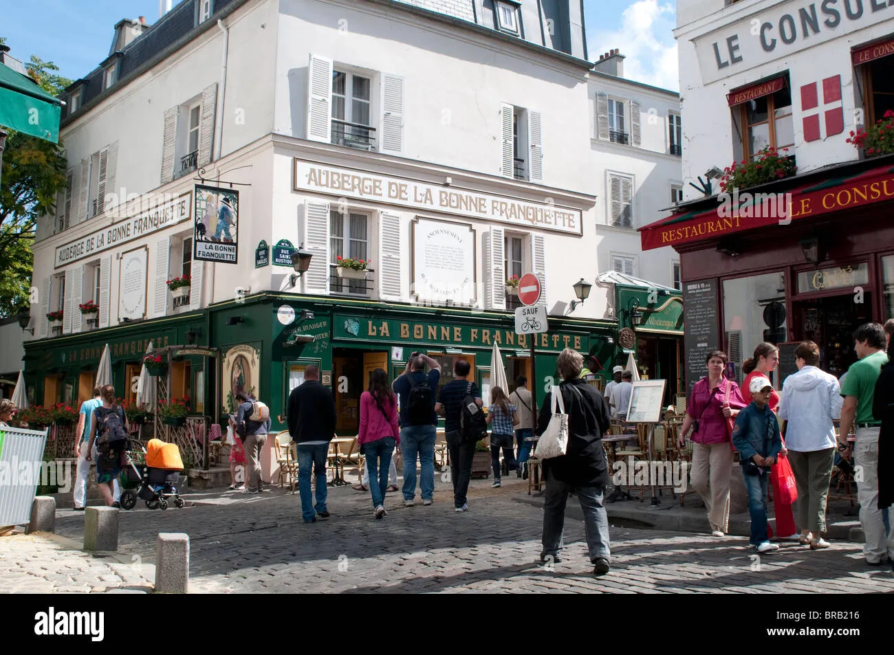 Montmartre: Beyond the Tourists