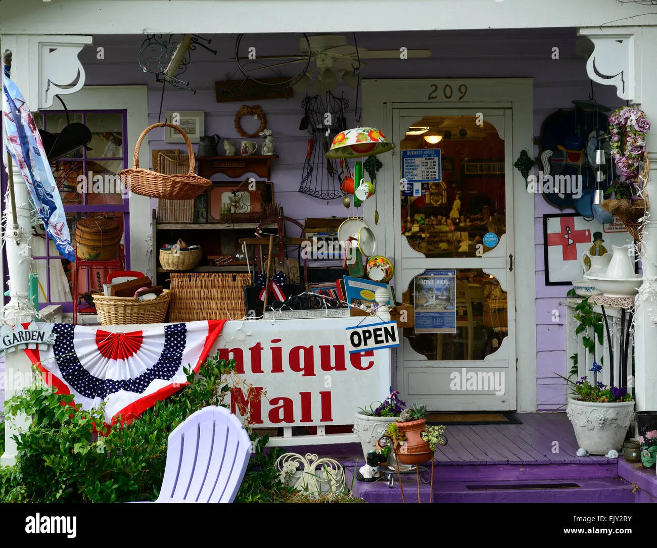 Shopping in Old Town: Unique Finds
