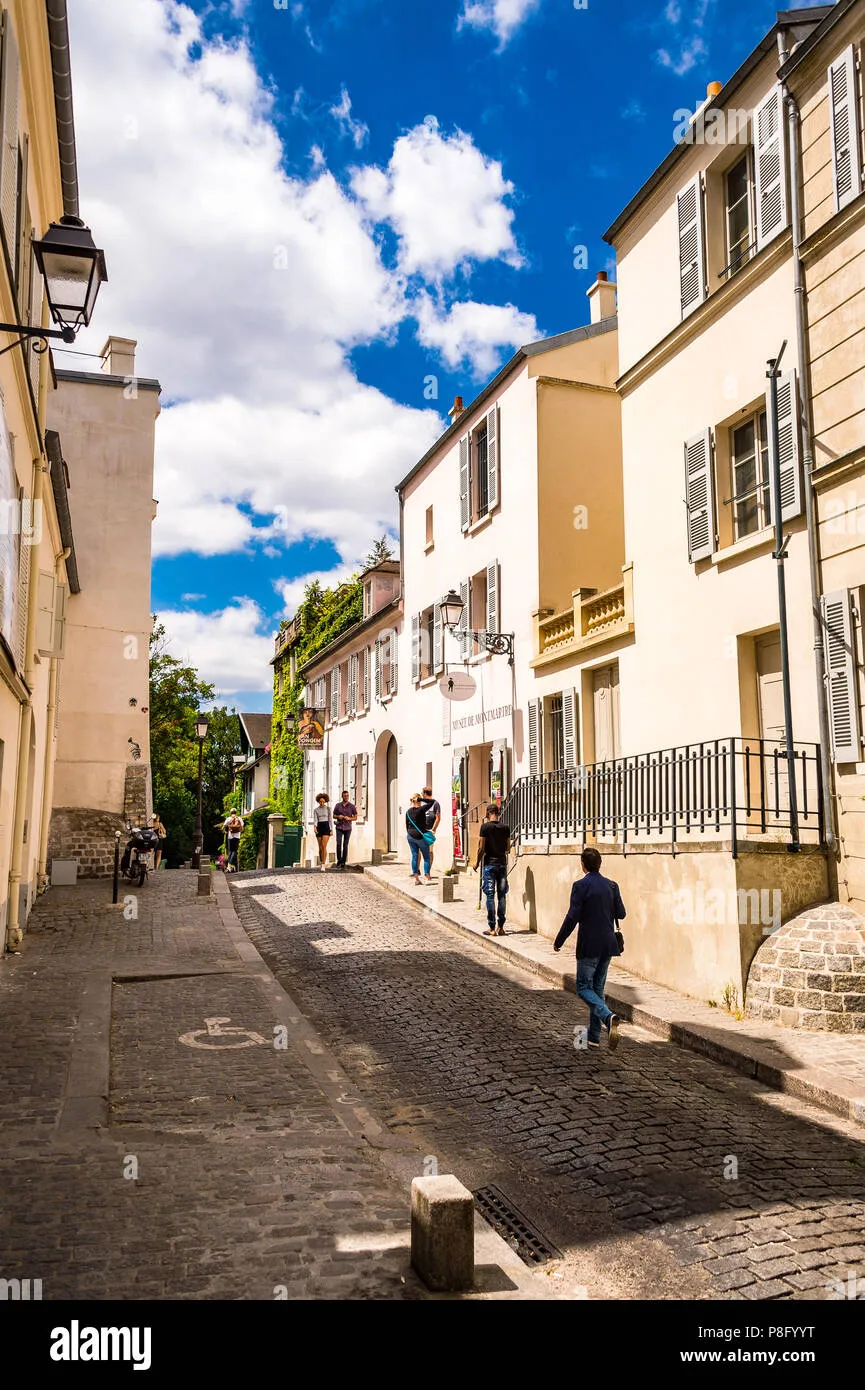 The Enchanting Streets of Montmartre