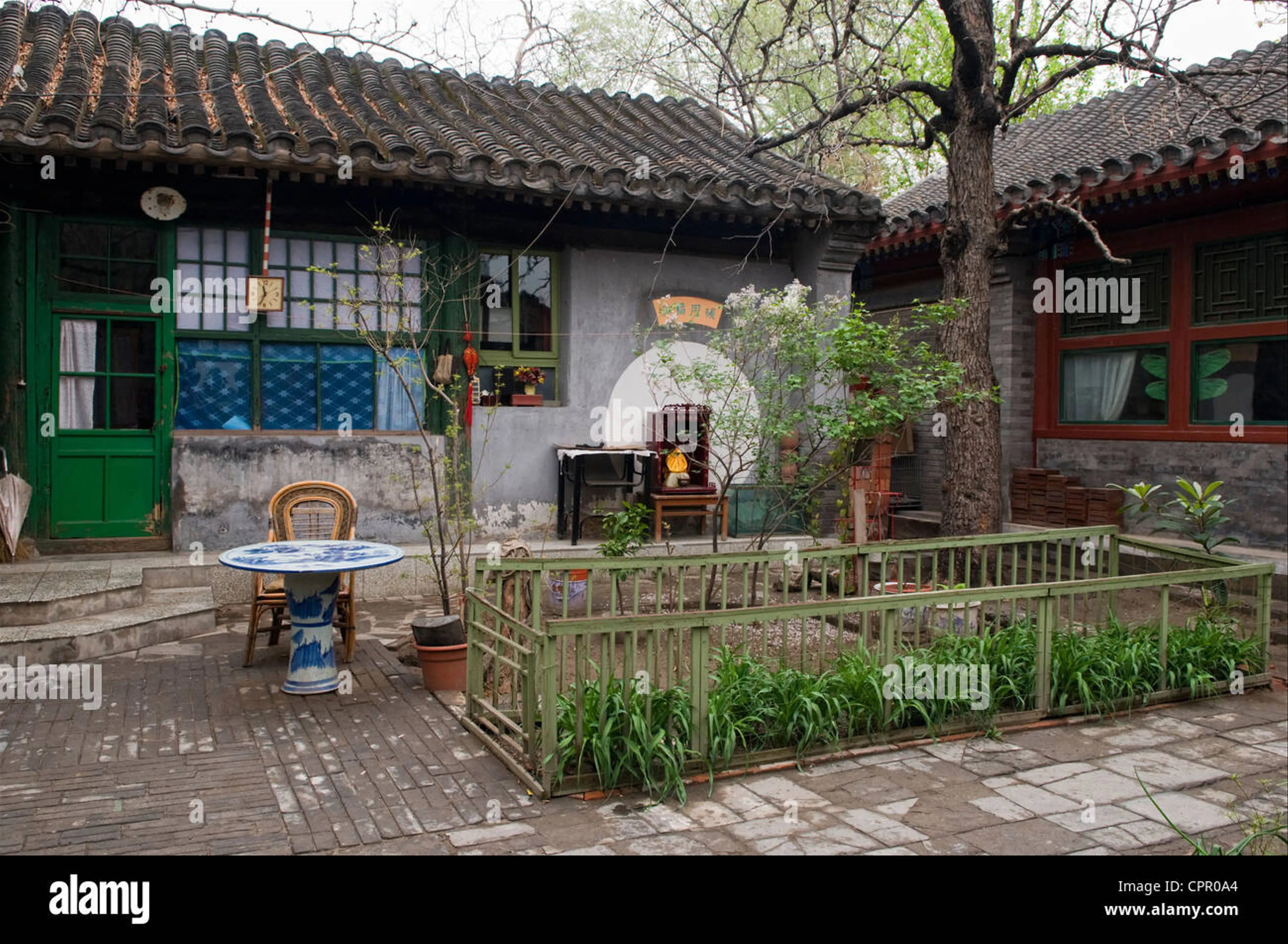 Discover the Hidden Courtyards of Beijing's Hutongs: A Journey Through Time