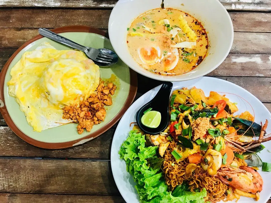 Thưởng thức đặc sản vùng miền
