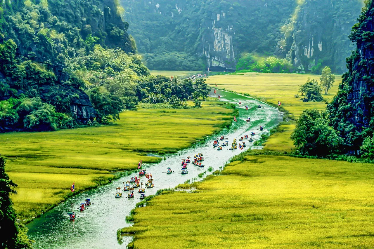 Vẻ đẹp thiên nhiên của Ninh Bình