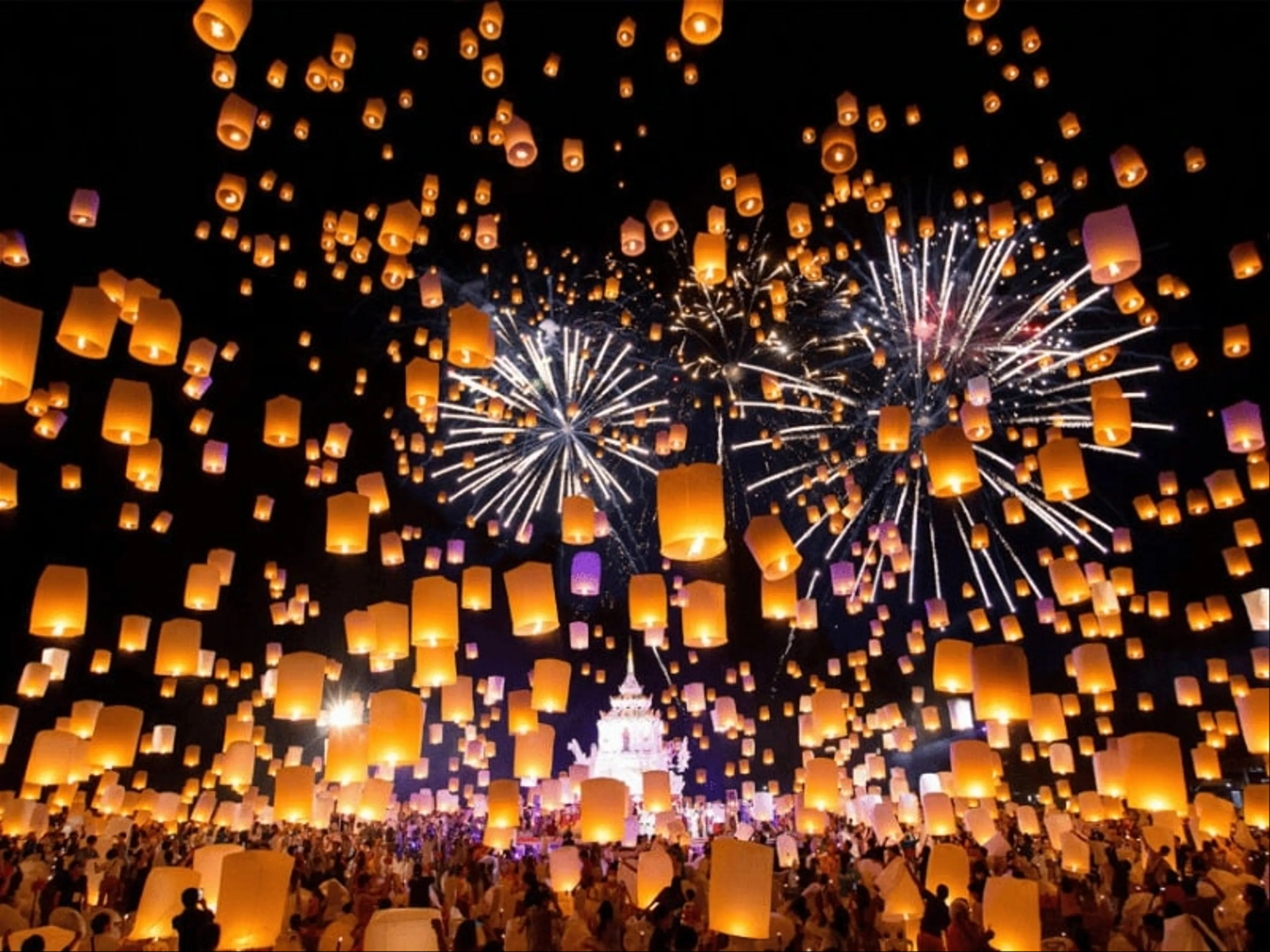Khám Phá Lễ Hội Thả Đèn Trời Loy Krathong Ở Chiang Mai