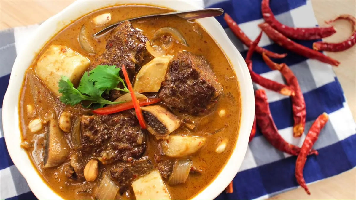 Thành phần và cách chế biến Cà Ri Massaman