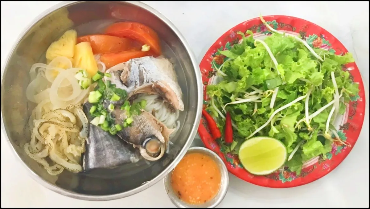 Nguyên liệu chính làm nên bún cá sứa