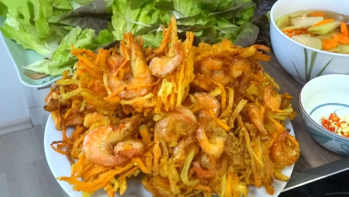 2 Cách làm bánh tôm chiên khoai lang - bánh tôm Hồ Tây giòn tan, ai cũng mê