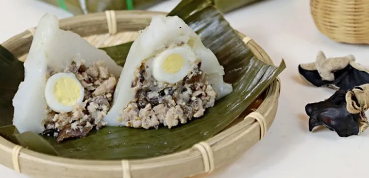 Hướng dẫn cách làm bánh giò nóng mềm mịn đơn giản