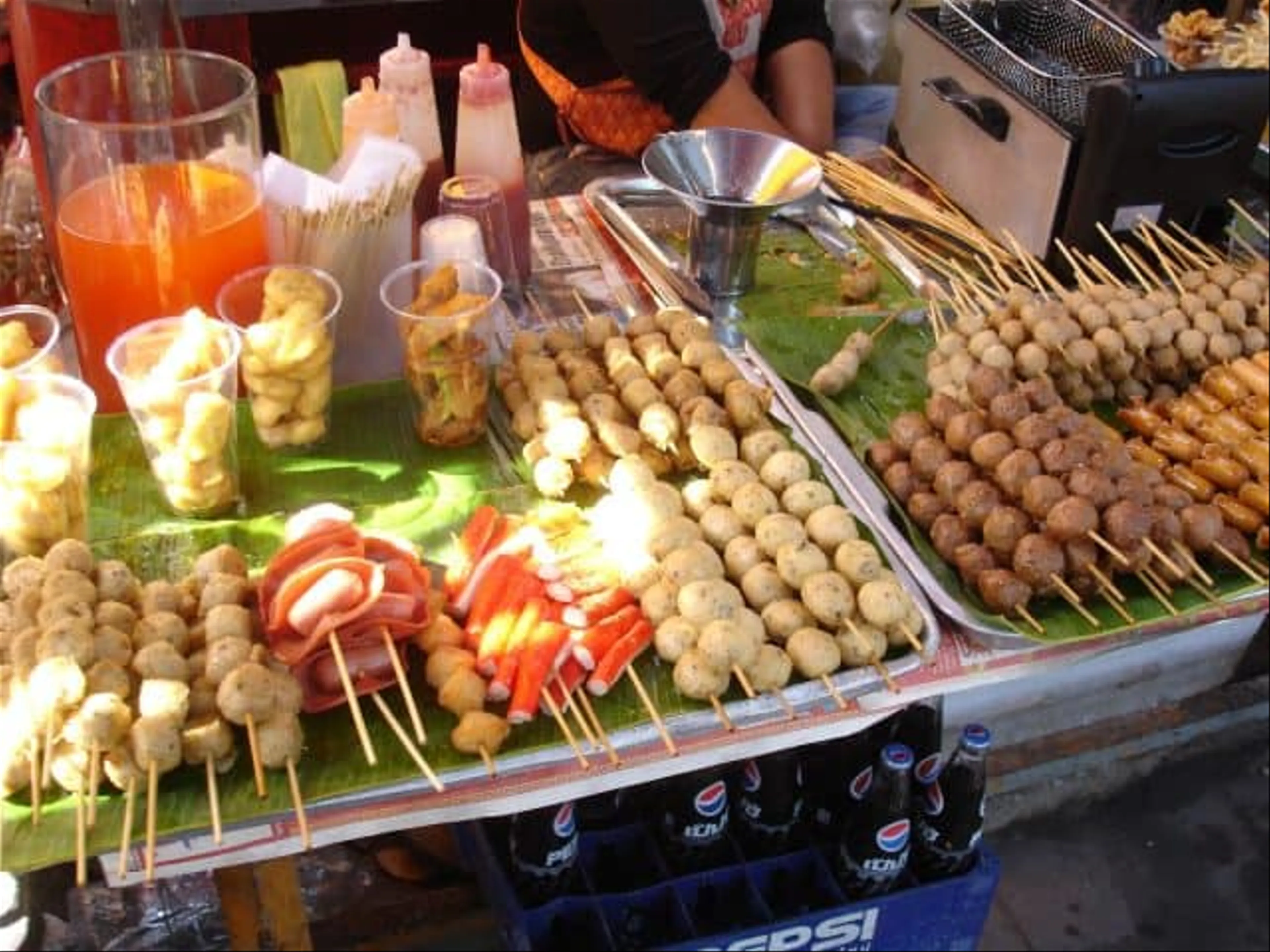 Thưởng Thức Hương Vị Độc Đáo Tại Chợ Ẩm Thực Chatuchak, Bangkok
