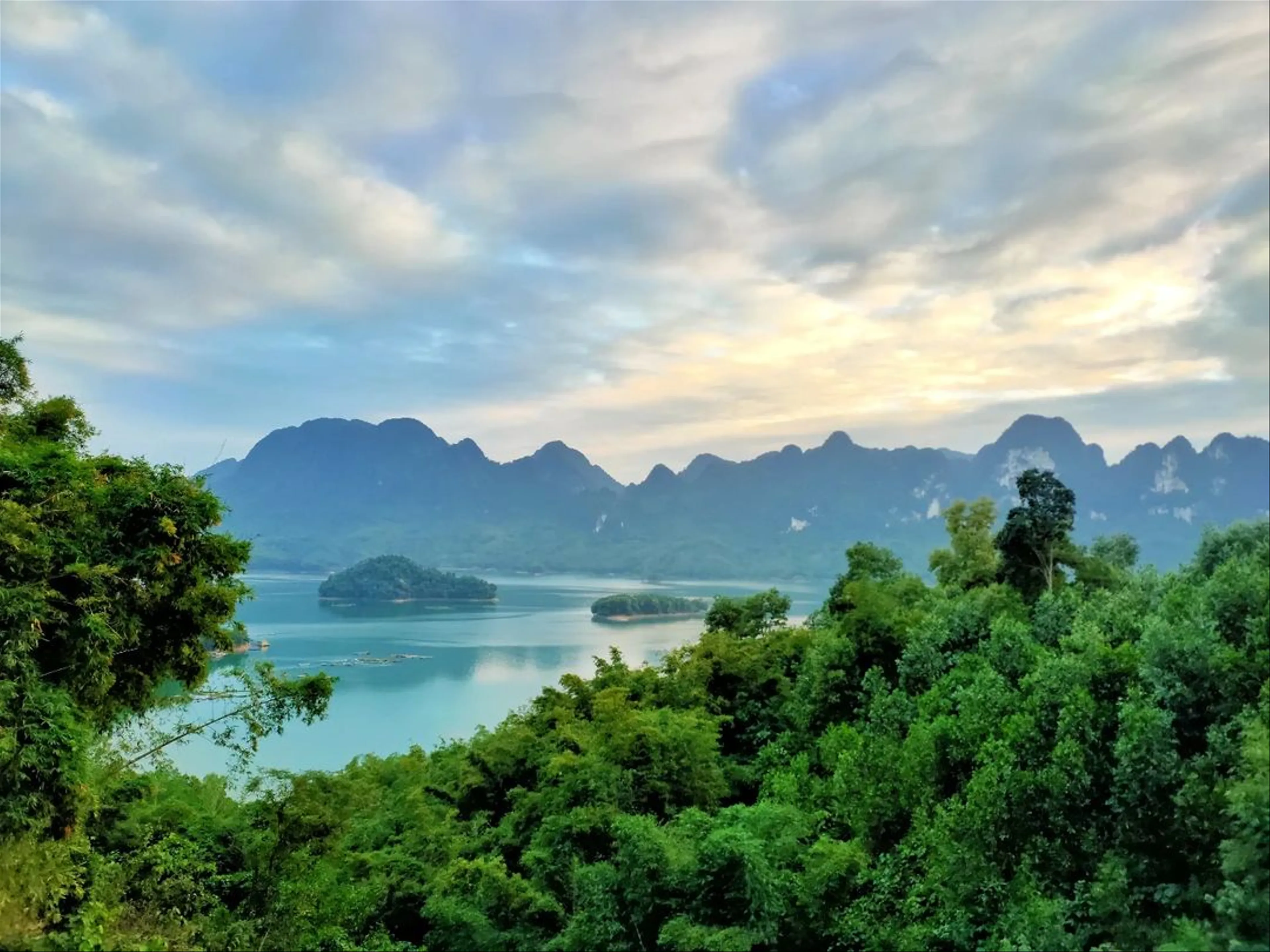 Khám phá vẻ đẹp bình yên của thung lũng Shenandoah, Virginia