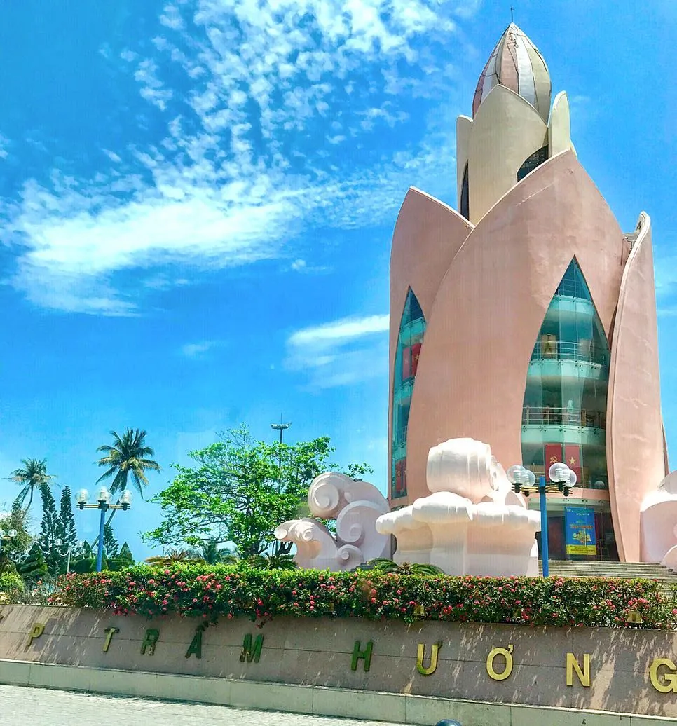 Lịch Sử Và Kiến Trúc Độc Đáo