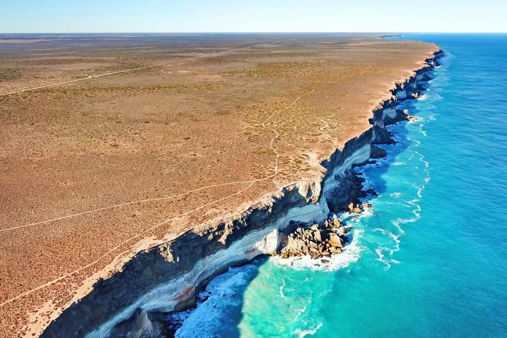 The Unique Geography and Climate of the Nullarbor