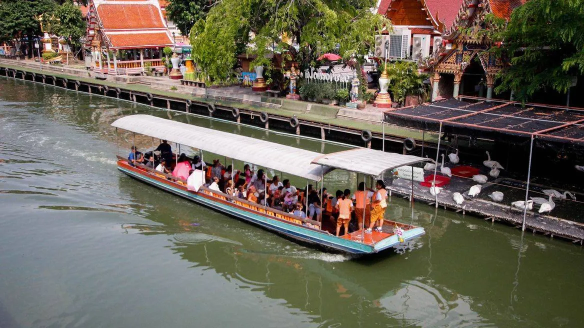 Kwan Riam Floating Market Tour - TakeMeTour
