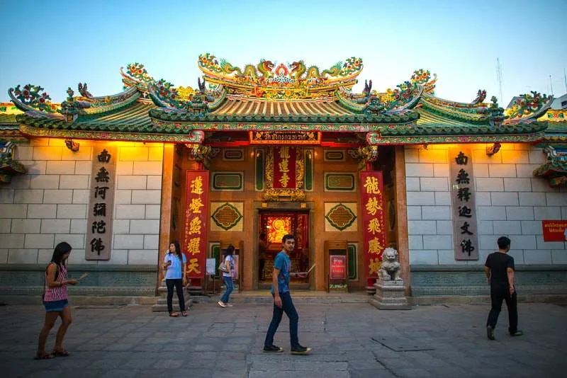 Wat Mangkon Kamalawat (Dragon Lotus Temple) - Trazy, Your Travel Shop for Asia