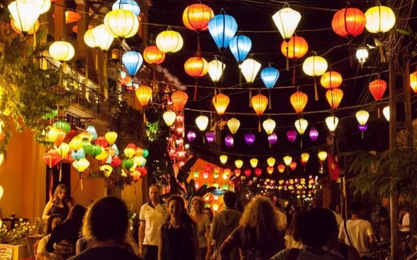 Exploring Hoi An's Night Markets