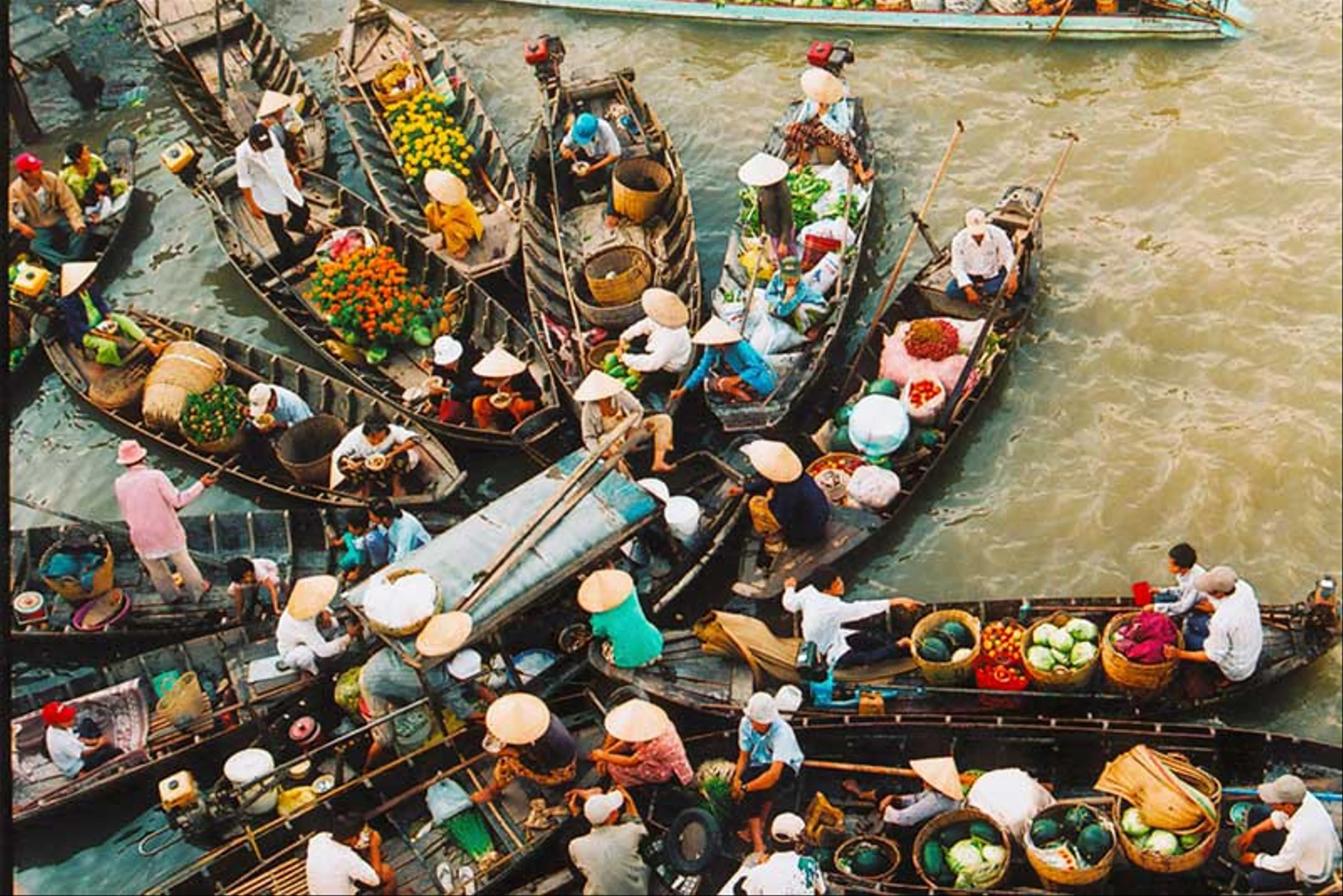 Khám Phá Chợ Nổi Cái Răng: Trải Nghiệm Độc Đáo Trên Sóng Nước