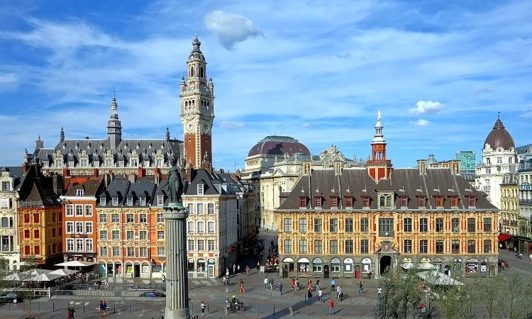Ghé Thăm Quảng Trường Nghệ Sĩ Place du Tertre