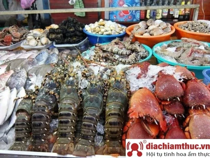 Đặc sản hải sản tại chợ Đầm