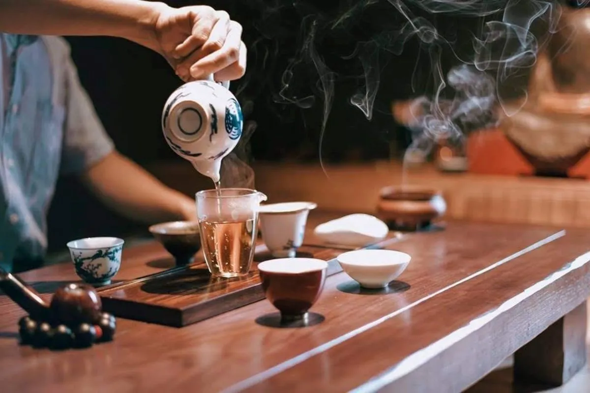 Văn hóa trà và quán trà truyền thống