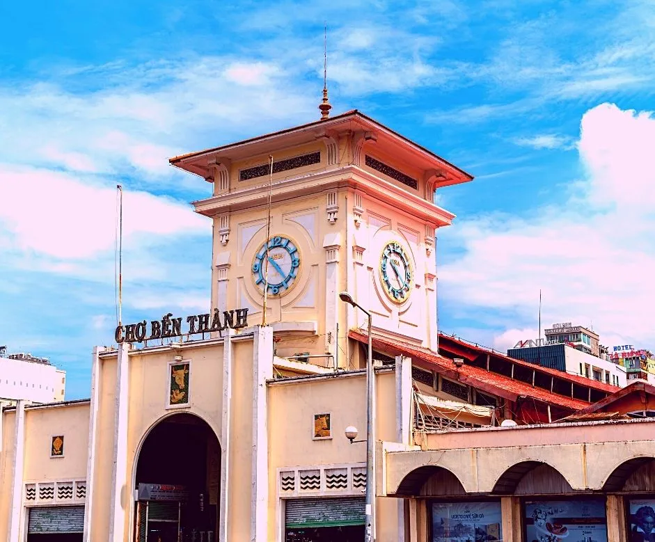 Chợ Bến Thành - Trái Tim Thương Mại Sài Gòn