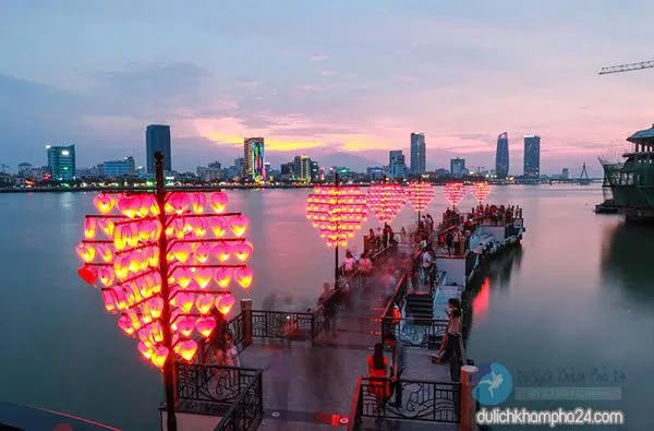 Cầu Khoá Tình Yêu Đà Nẵng – Nơi dành cho những đôi uyên ương