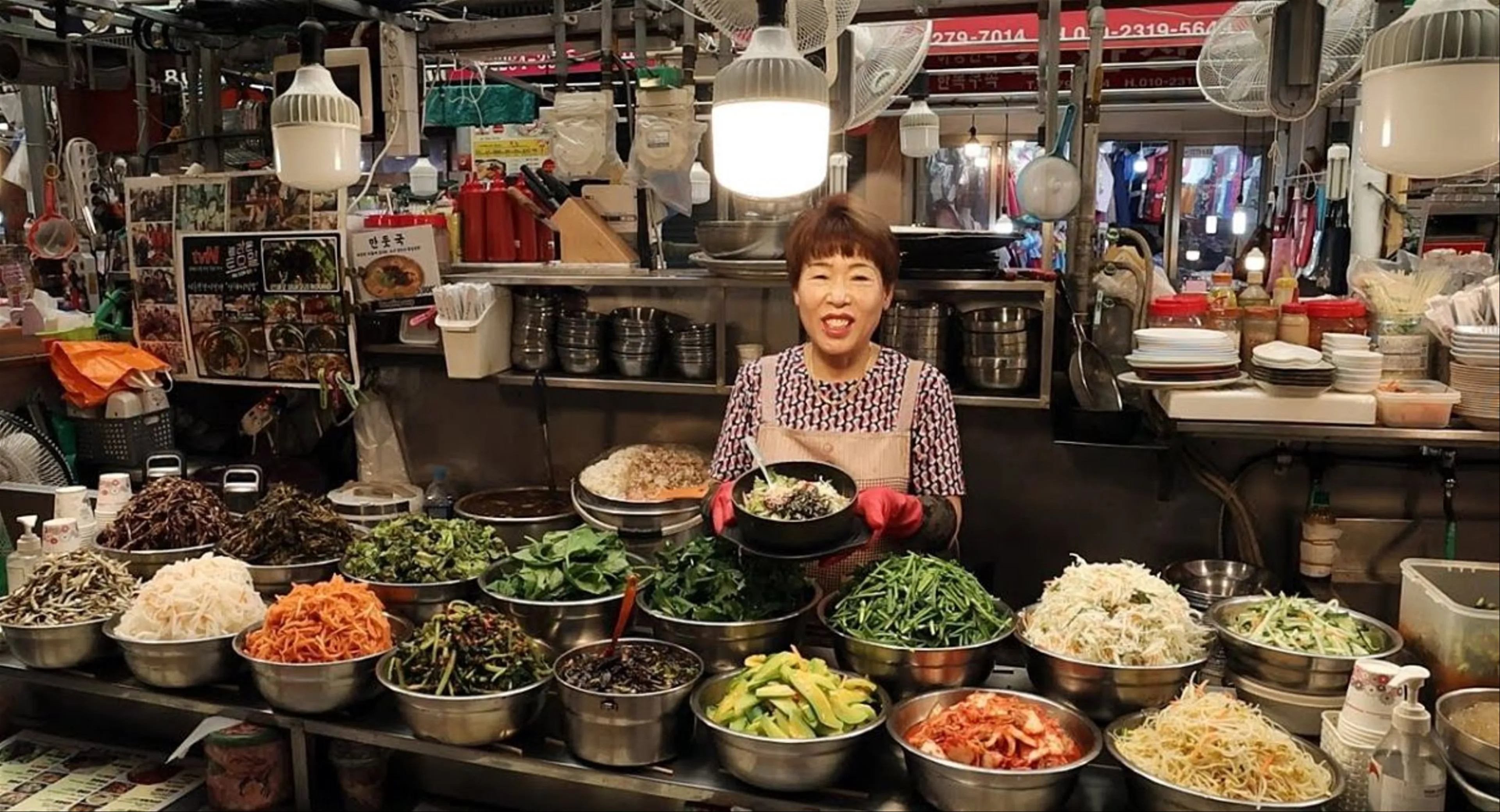 Thưởng Thức Hương Vị Truyền Thống Tại Chợ Gwangjang, Seoul