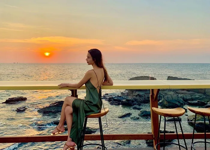 Vẻ đẹp 'cực phẩm' của bãi Trường Phú Quốc lúc chiều hoàng hôn