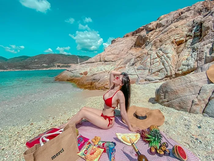 Cận cảnh vẻ đẹp của đảo Bình Hưng những ngày đầu hè, ngắm ảnh thôi là muốn  đi ngay