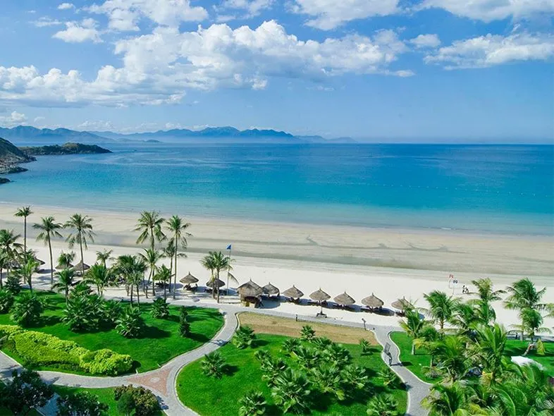 Những Bãi Biển Xanh Ngọc Ở Nha Trang