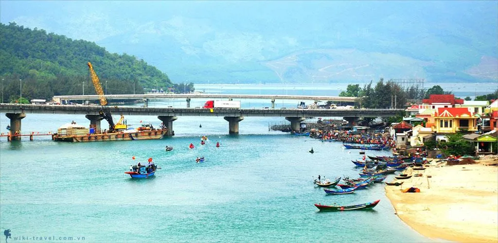 Làng chài Lăng Cô - Vẻ đẹp bình yên đặc trưng của xứ Huế - FOCUS ASIA TRAVEL
