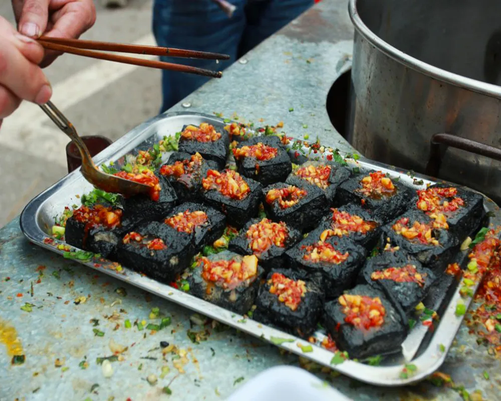 Những món ăn đường phố không thể bỏ lỡ
