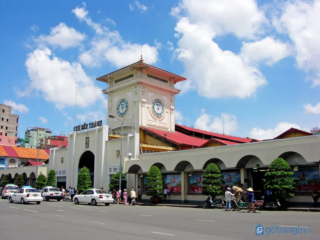 Chợ Bến Thành – Biểu tượng thương mại và văn hóa