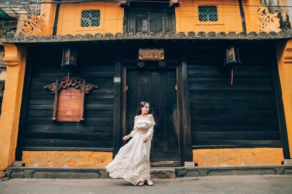 Khám phá nhà cổ Tấn Ký 200 năm tuổi ngay lòng Hội An - HaloTravel