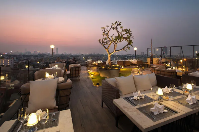 Trải nghiệm sự hiện đại tại quán rooftop