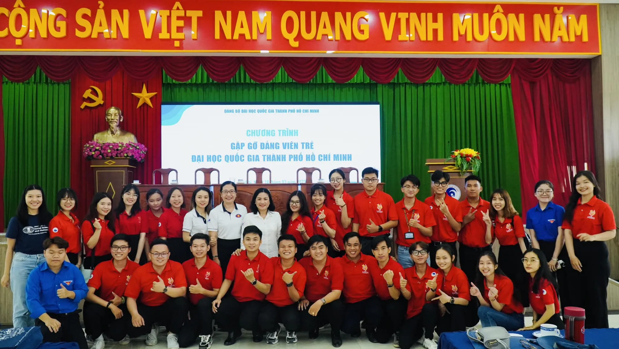 Gặp Gỡ Các Nghệ Sĩ Địa Phương