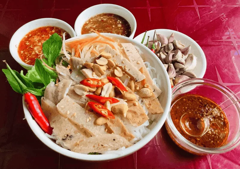 Giới thiệu về bún mắm nêm Đà Nẵng