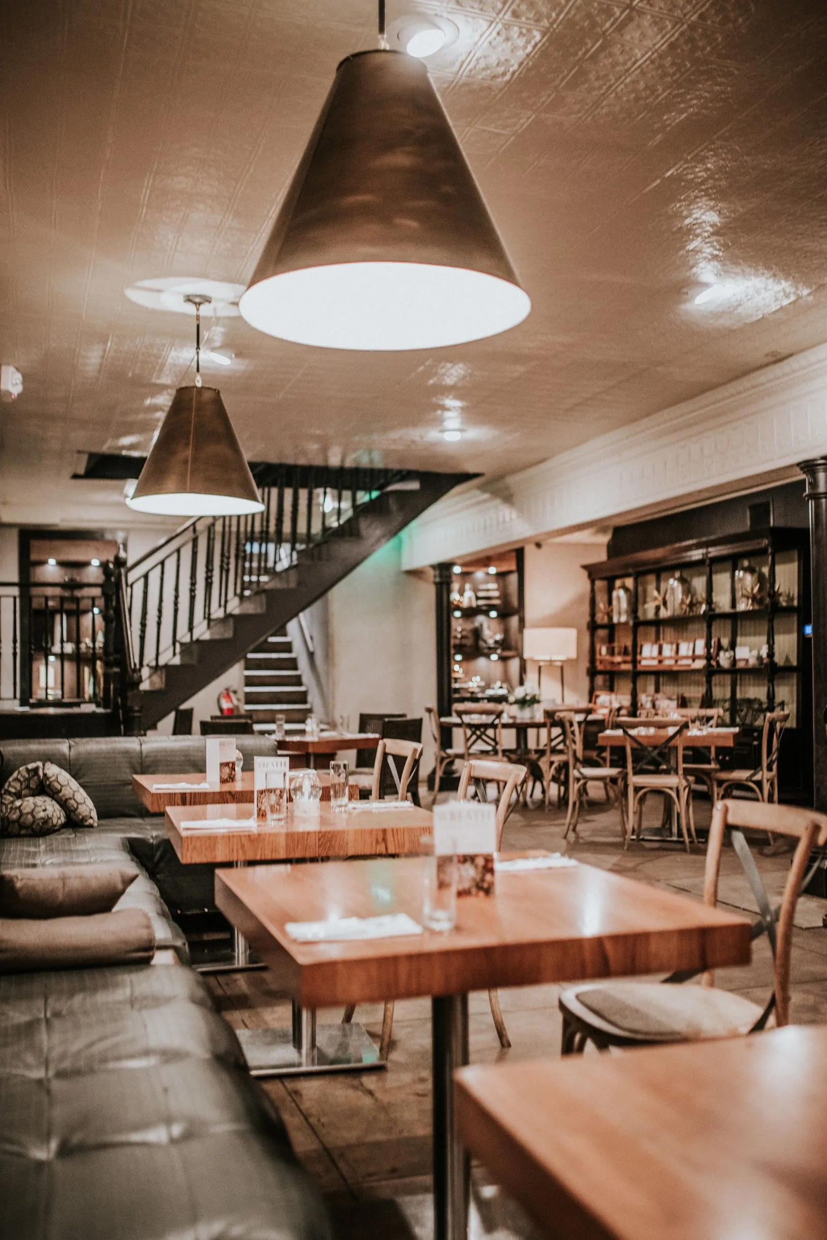 Exploring the Hidden Bistros: A Guide to Must-Visit Spots