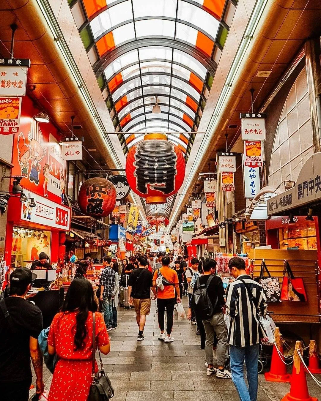 Exploring Kuromon Ichiba Market