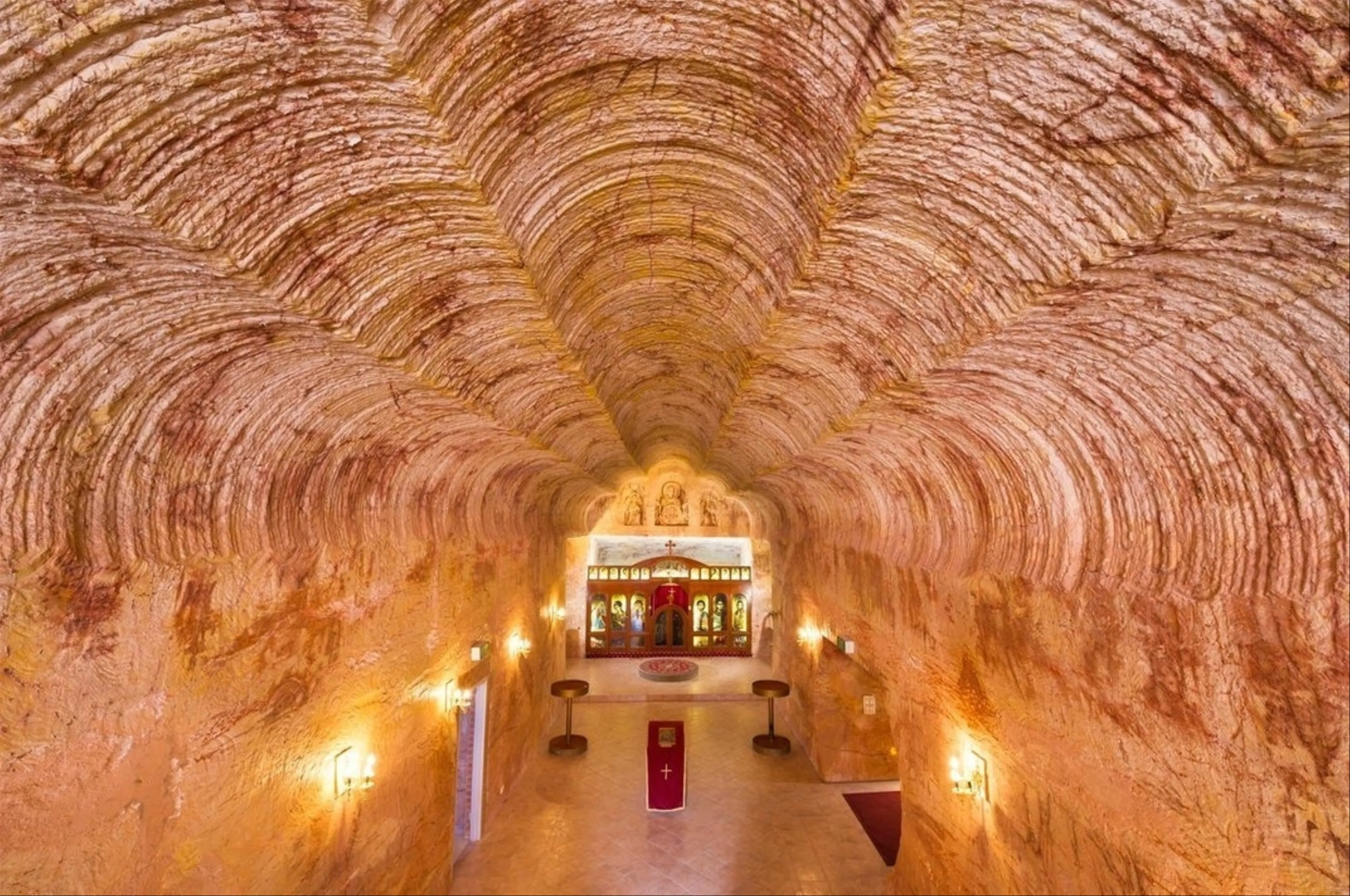 Khám Phá Thị Trấn Coober Pedy: Cuộc Sống Dưới Lòng Đất