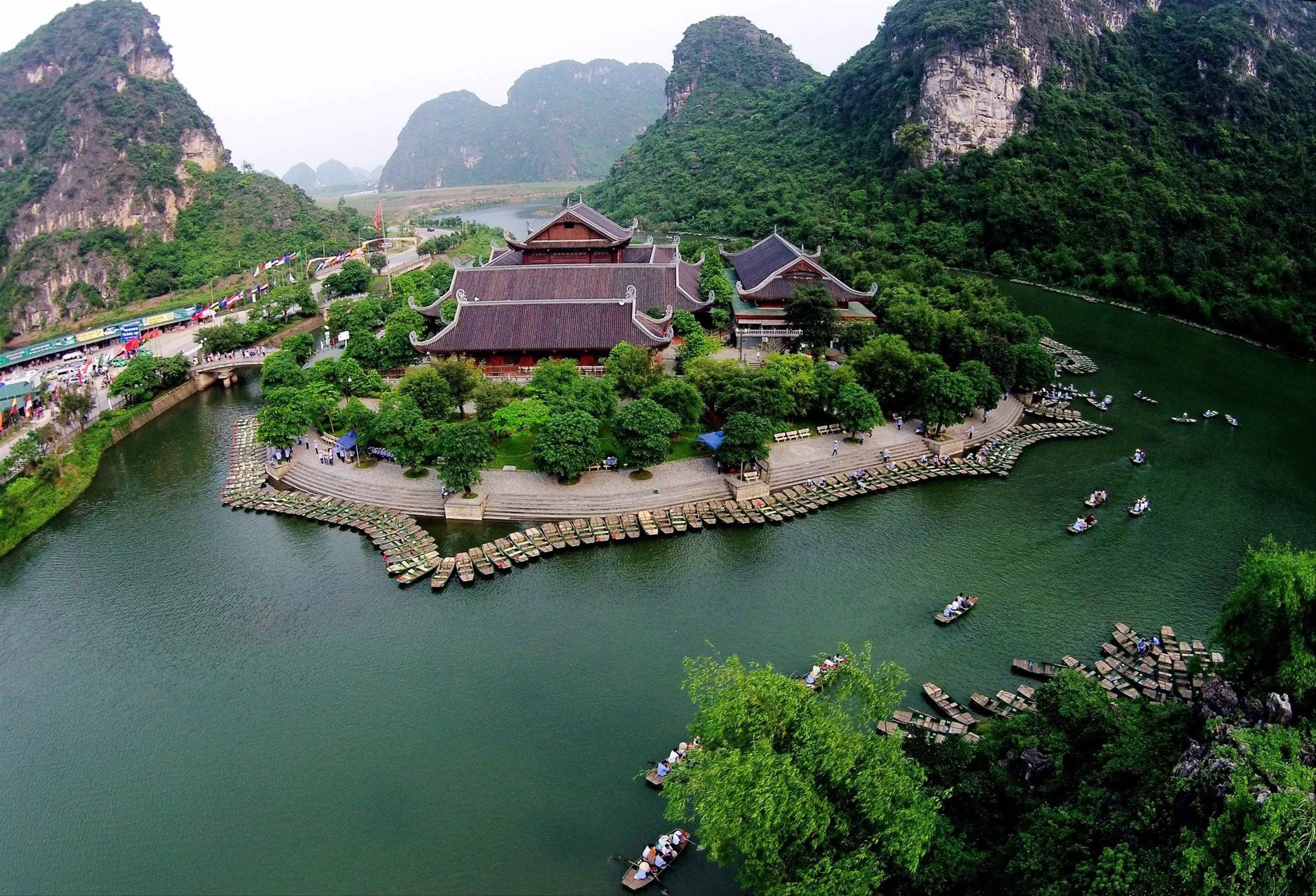 Tour du lịch Hoa Lư - Tràng An - Hang Múa trong ngày