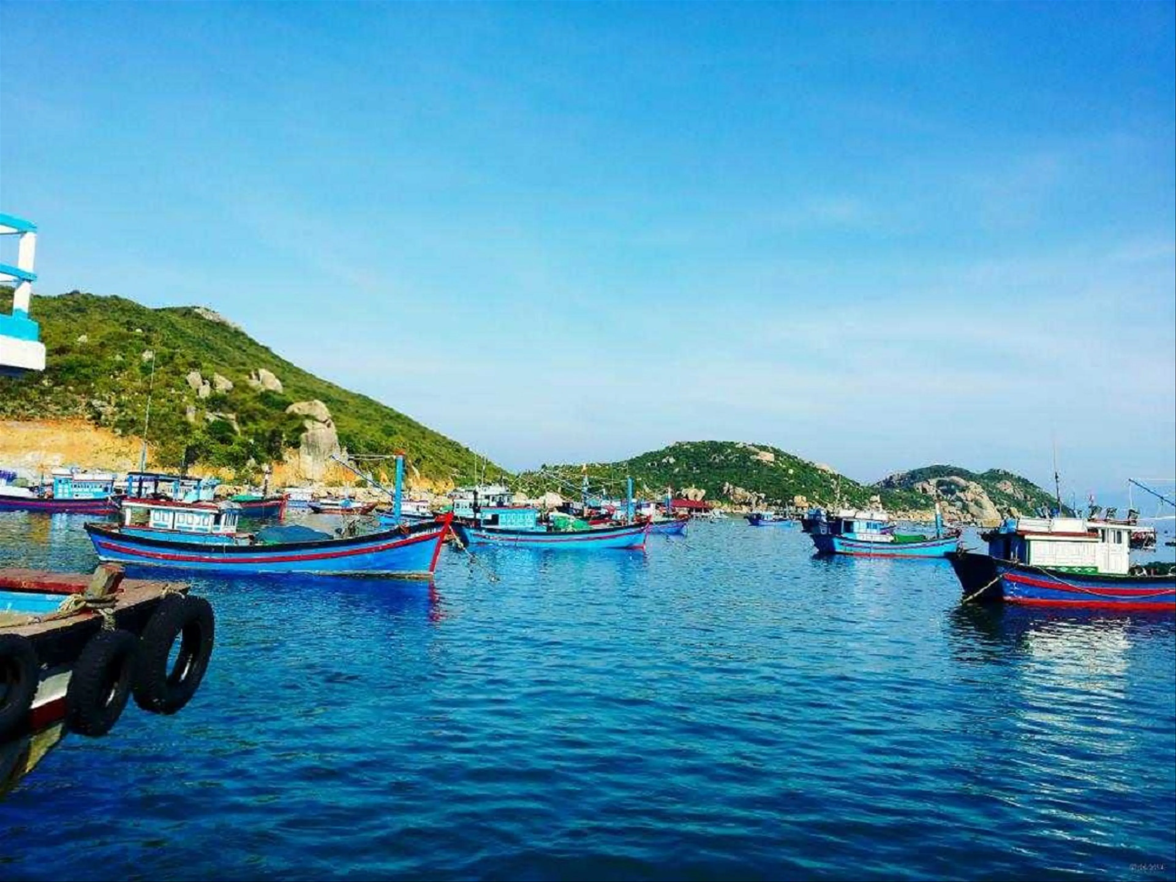 Tour Sài Gòn - Nha Trang - Bình Ba 3 ngày 3 đêm