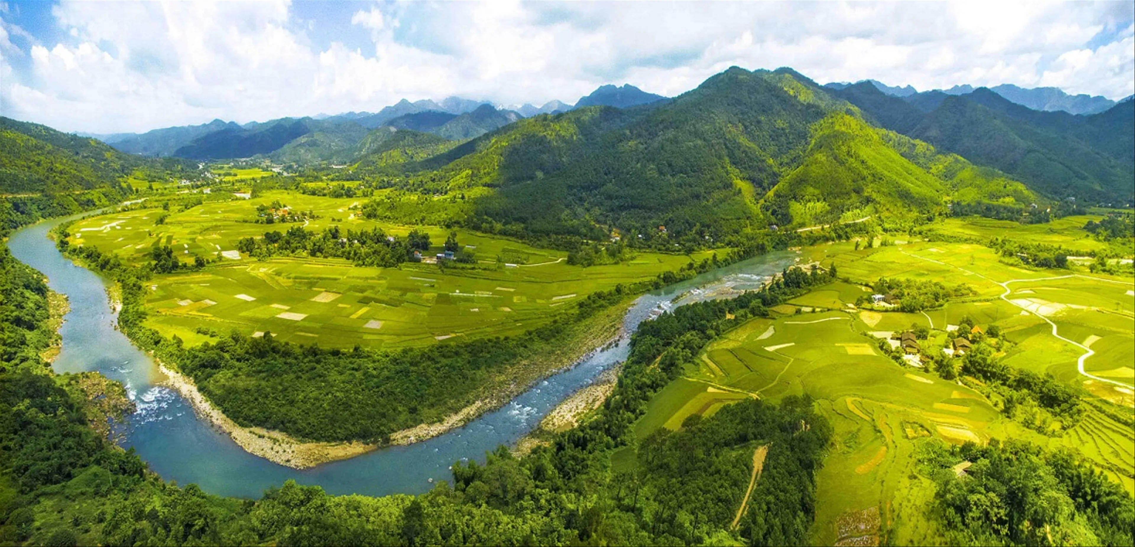 Tour Hà Nội - Quảng Ninh 2 ngày 1 đêm: Chinh phục sống lưng khủng long Bình Liêu