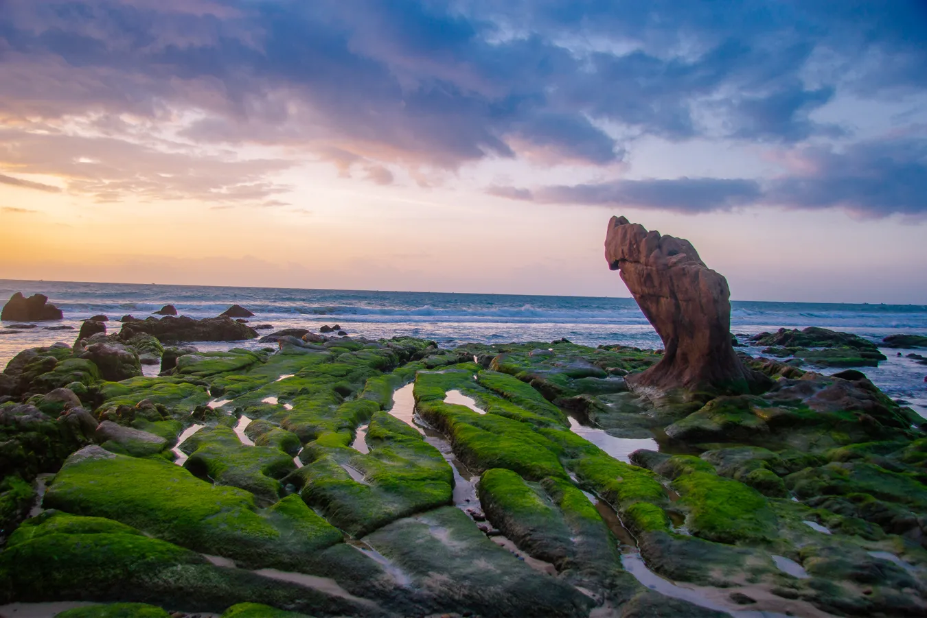 bãi biển Cổ Thạch