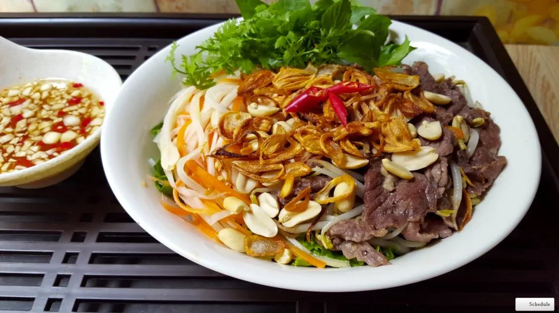 Bún bò Nam Bộ