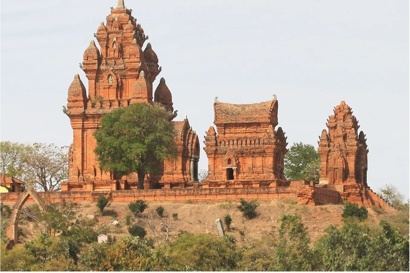 tháp chàm ponsanu
