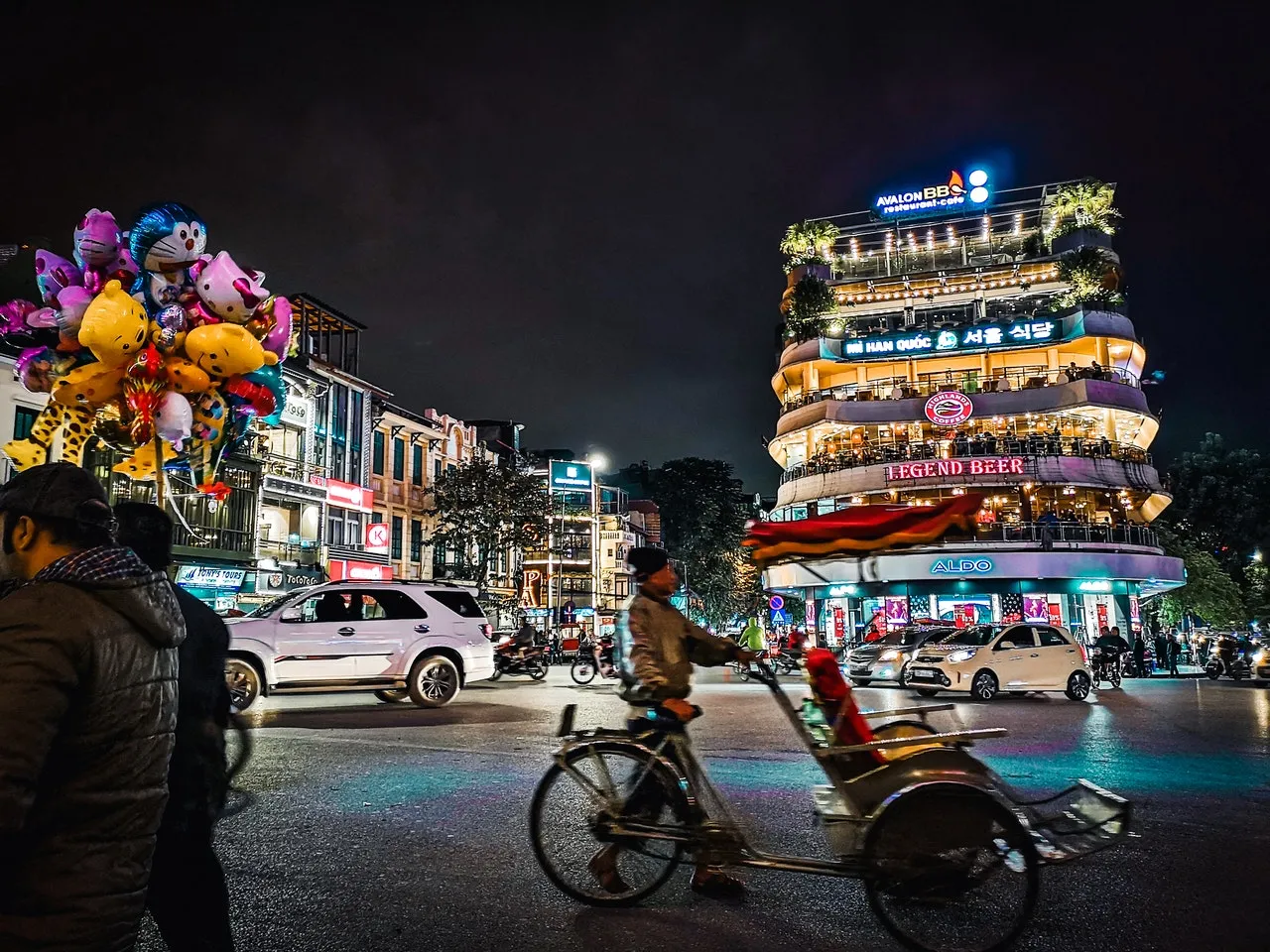 Nightlife at Old Quarter