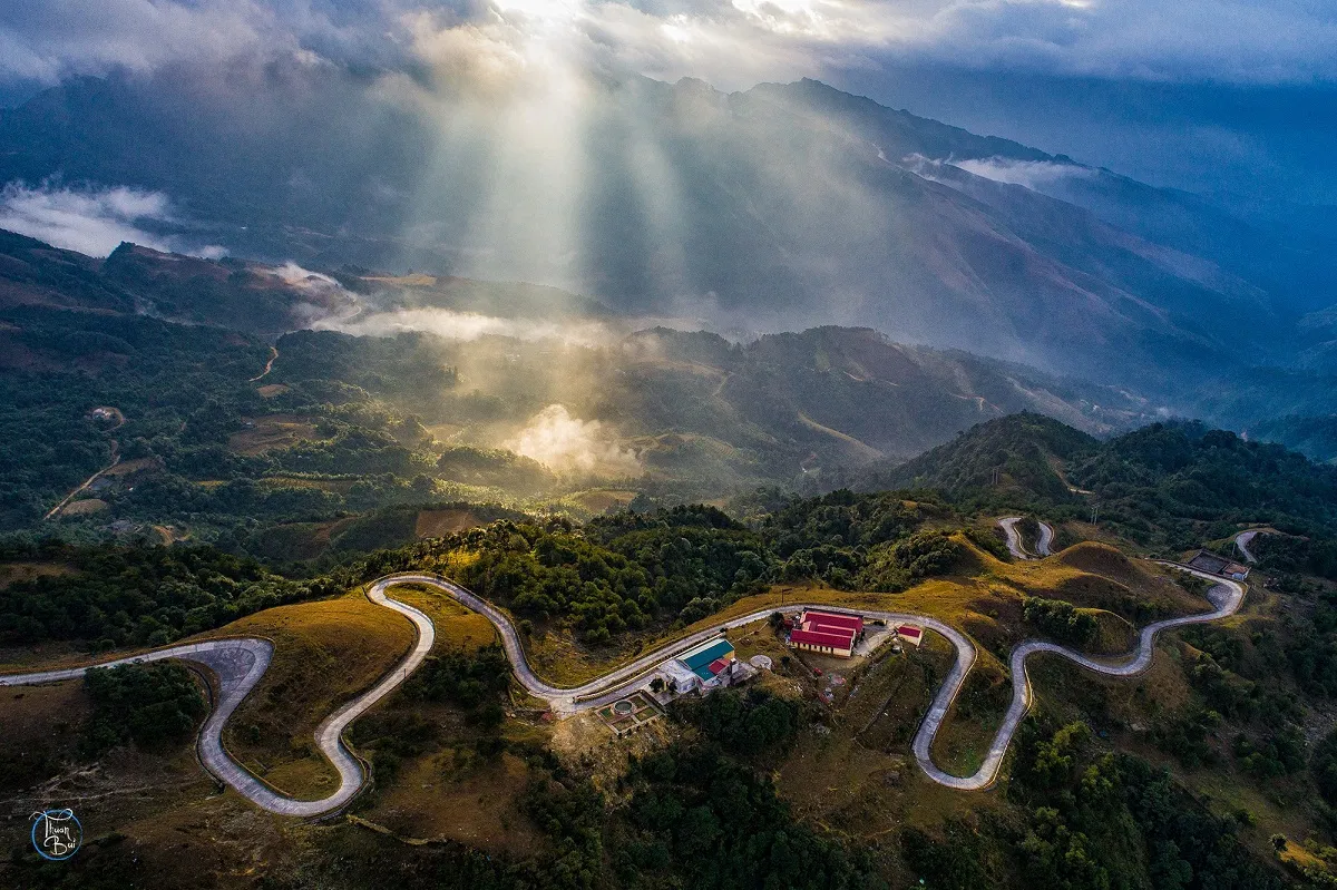 Đỉnh núi Mẫu Sơn