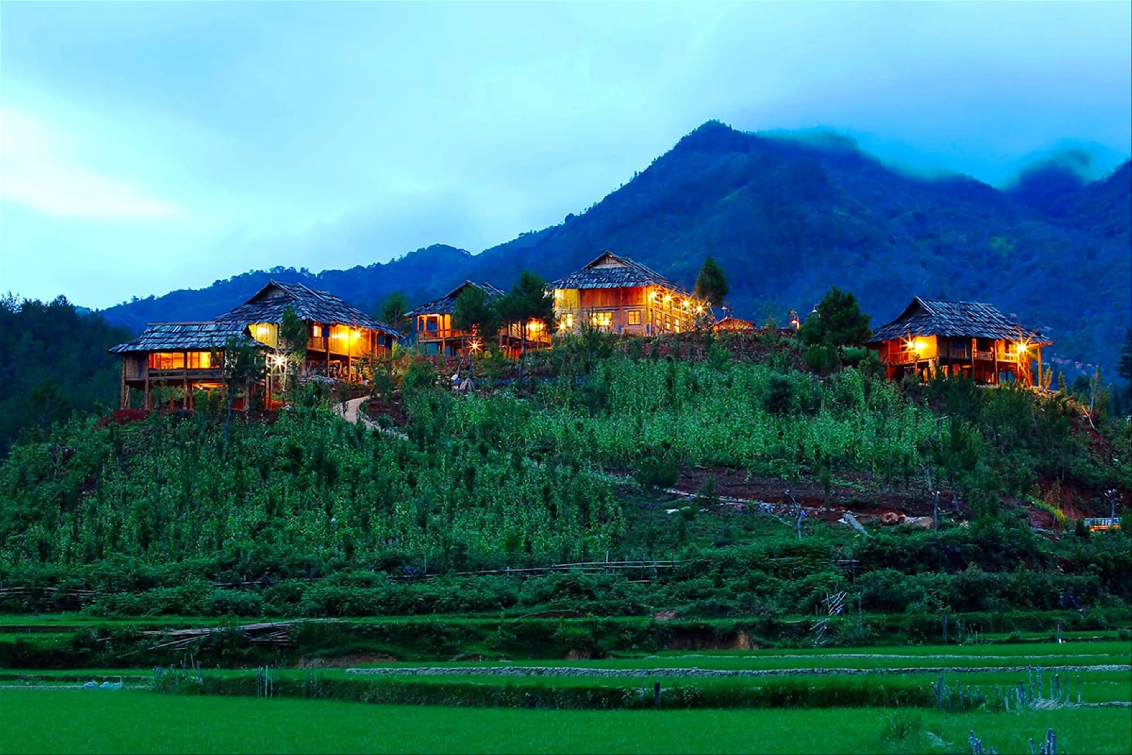 Nghỉ dưỡng sang chảnh, ngắm ruộng bậc thang tại Ecolodge Mù Cang Chải