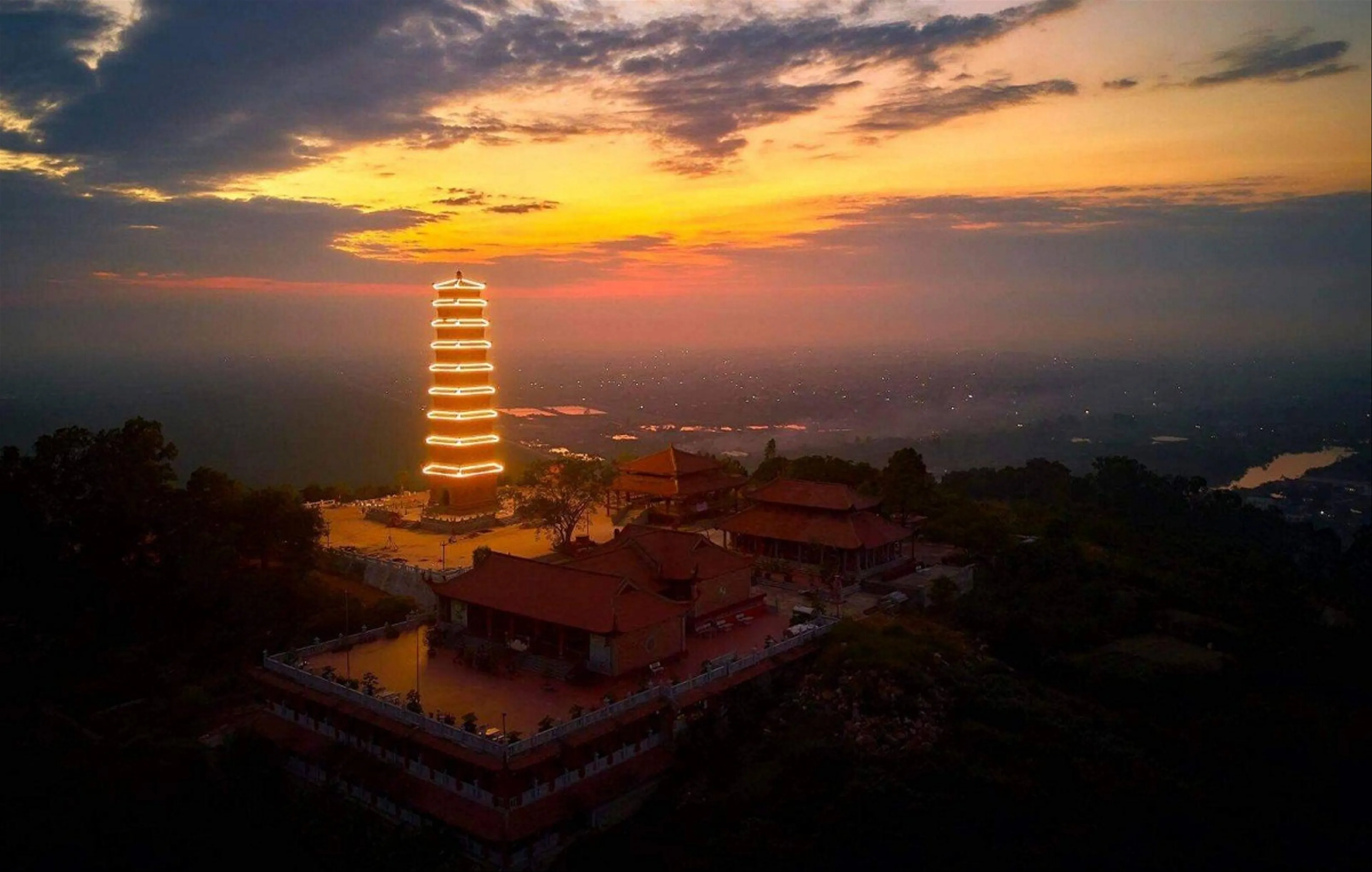 Top 5 ngôi chùa đẹp nhất ở Hải Phòng được giới trẻ yêu thích