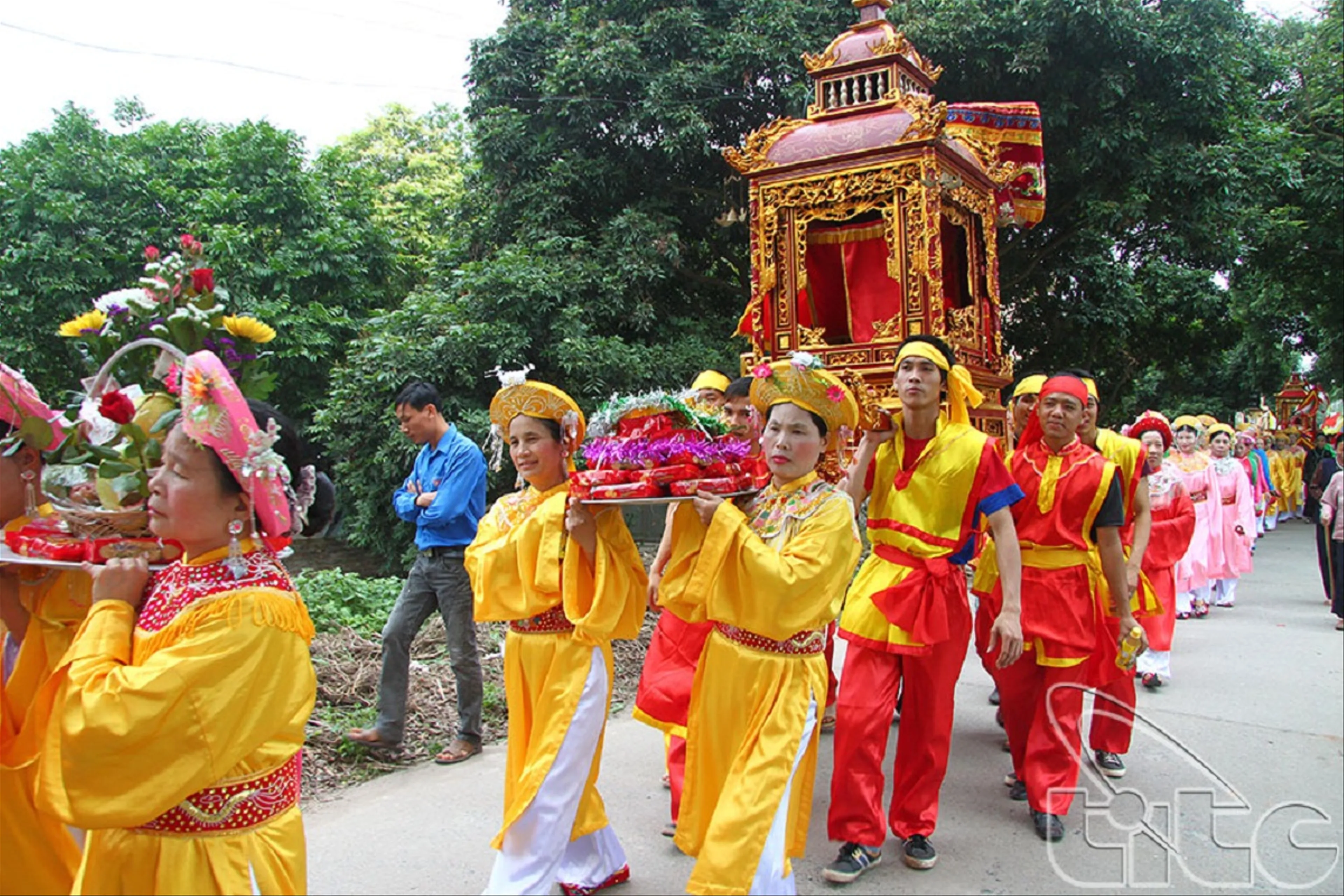 Về thăm đền Ghênh Hưng Yên - Ngôi đền linh thiêng thờ Hoàng Thái Hậu Nguyên Phi Ỷ Lan